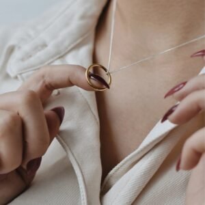 circle-necklace-gold-1b1d839f.jpg Kaulakoru Rengas – Kulta