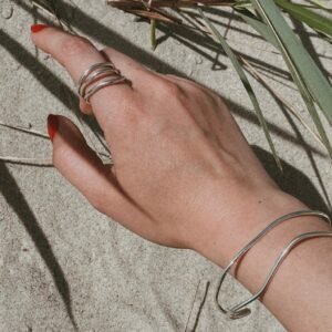 reef-break-wave-ring-silverno-more-accessories-854792_1800x1800.jpg Reef Break Wave Sormus – Hopea