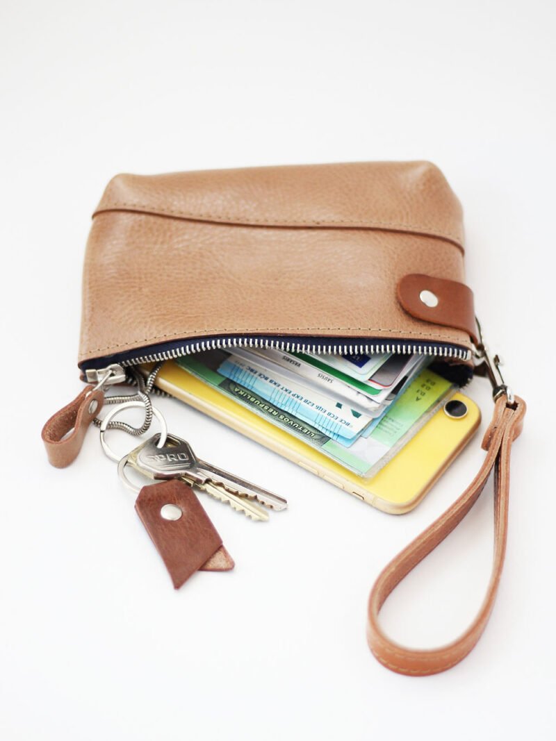 POUCH-lompakko – Vaalean ruskea