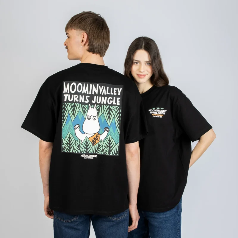 Muumipeikko viidakossa Premium T-paita – Musta