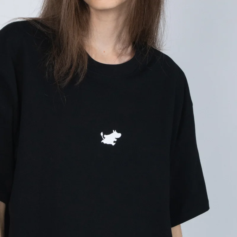 Muumi Klassikko Premium T-paita – Musta