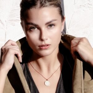 metropolitan-hoops-rolling-charm-earrings-fa85d901.jpg Metropolitan Hoops Rolling Charm Korvakorut – Ruusukulta ja Hopea
