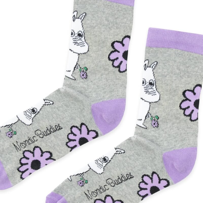 moomintroll-flower-womens-socks-584d07ef.jpg Muumipeikko ja kukka Sukat (36-42)