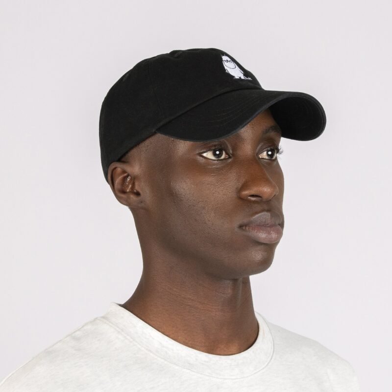 moomintroll-grumpy-dad-cap-adult-black-dc649b49.jpg Muumit Muumipeikko Lippalakki – Musta