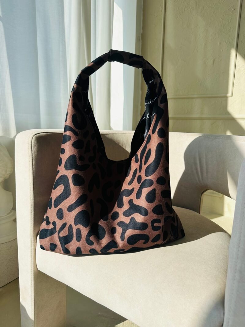 Moon-laukku – Classic Leopard