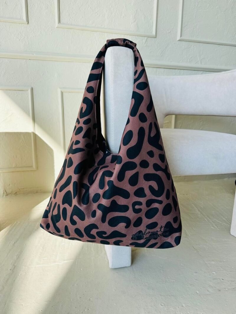 Moon-laukku – Classic Leopard