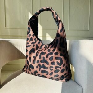 Moon-laukku – Classic Leopard