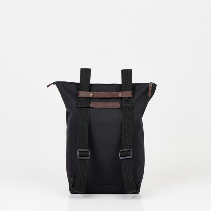 Noel Triple Reppu 14L – Musta