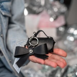 Charms-koriste asusteisiin – Musta