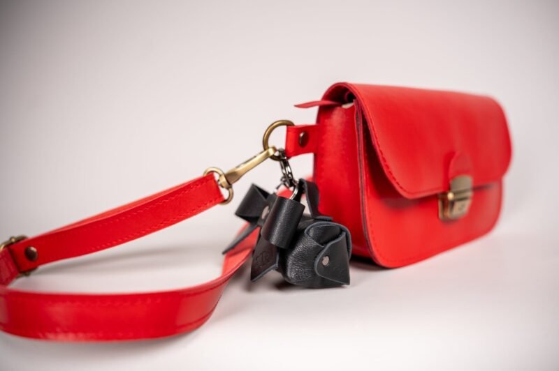 Charms-koriste asusteisiin – Musta