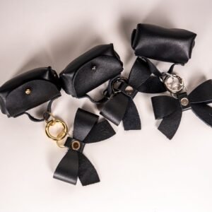 Charms-koriste asusteisiin – Musta